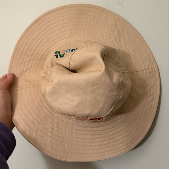 Disney Parks Authentic Animal Kingdom Bucket hat WDD 2025 - Picture 3 of 5